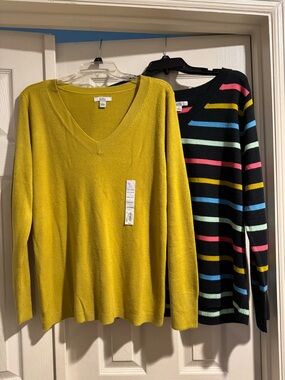 2 Sonoma V-Neck Sweaters
